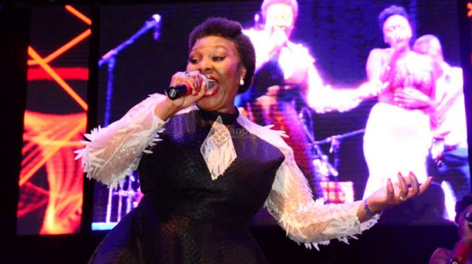 Yvonne Chaka Chaka Let Him Go